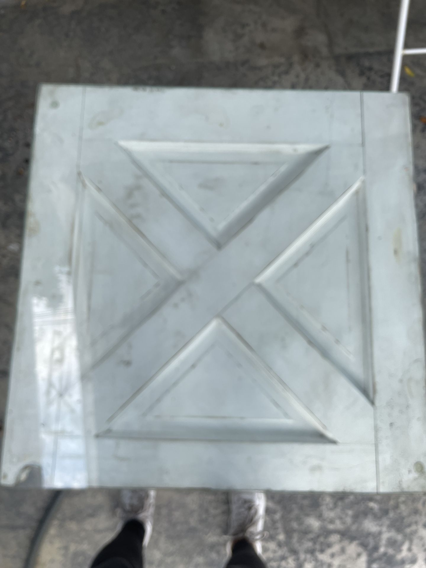 Barnyard coffee Table With Glass