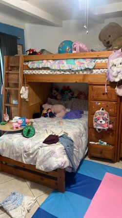 Kids bunk bed