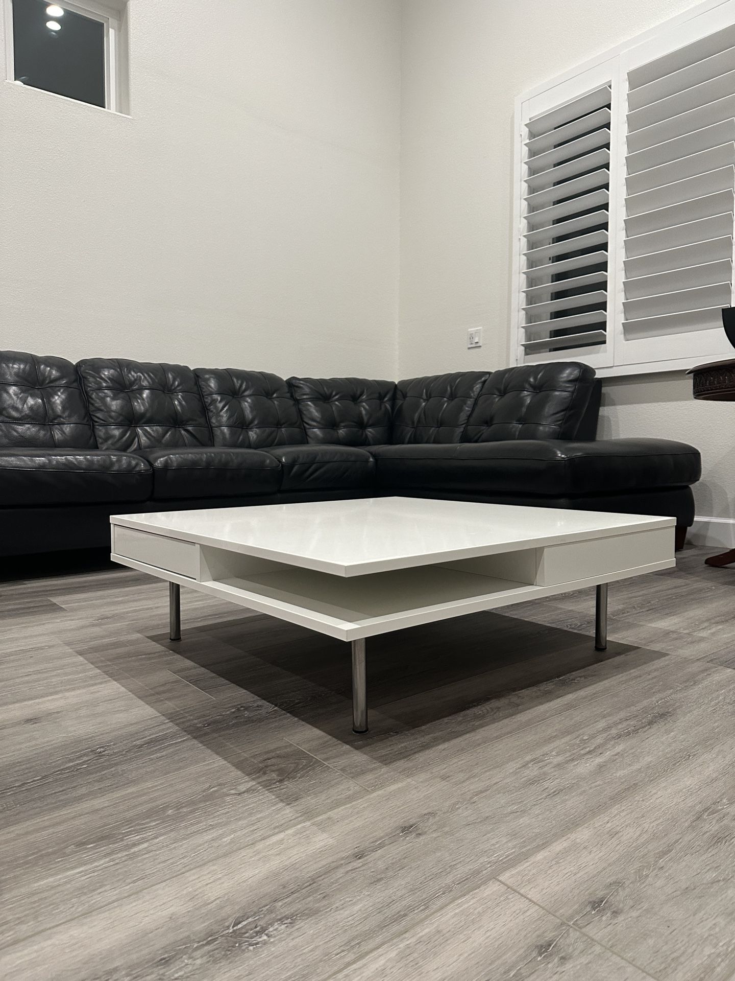 Modern Coffee table