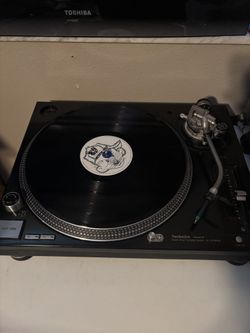Technic 1210 M5G Turntable