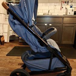Nuna Tavo Stroller Like New! 