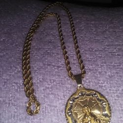 10k Rope Chain. Pendant 10k .. 52 Gram. .26 In Chain