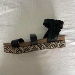Wedged sandals