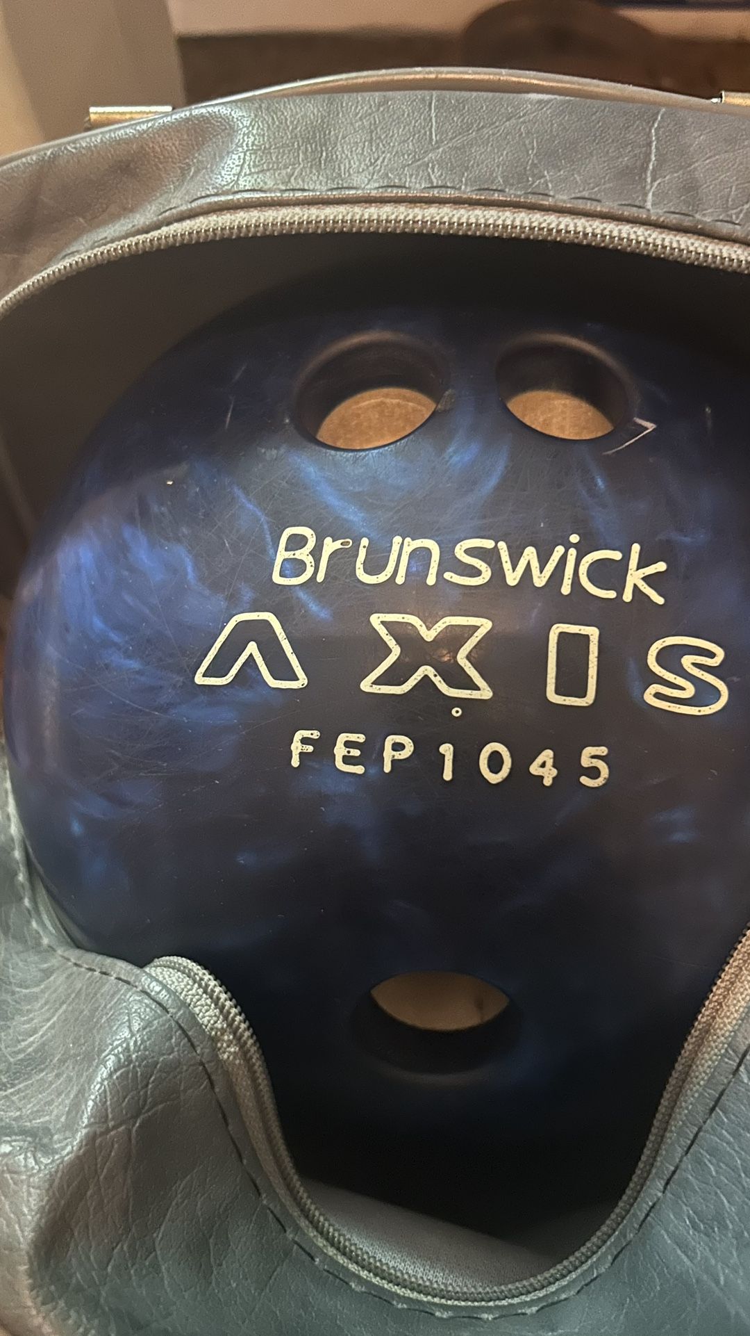 2010 Brunswick Axis Bowling Ball