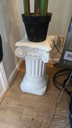Decor stands