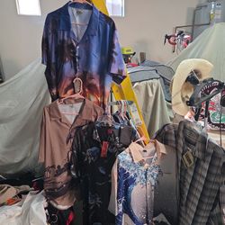 Mens 2x Shirts And Hoodies Bundle