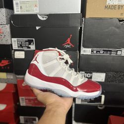 DS Jordan Cherry 11s Mismatch Right Shoe 6.5Y Left Shoe 6Y 