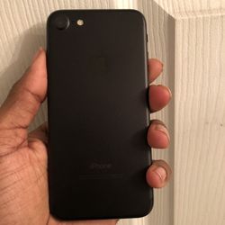 UNLOCKED IPHONE 7/ GOOD CONDITION 🌟