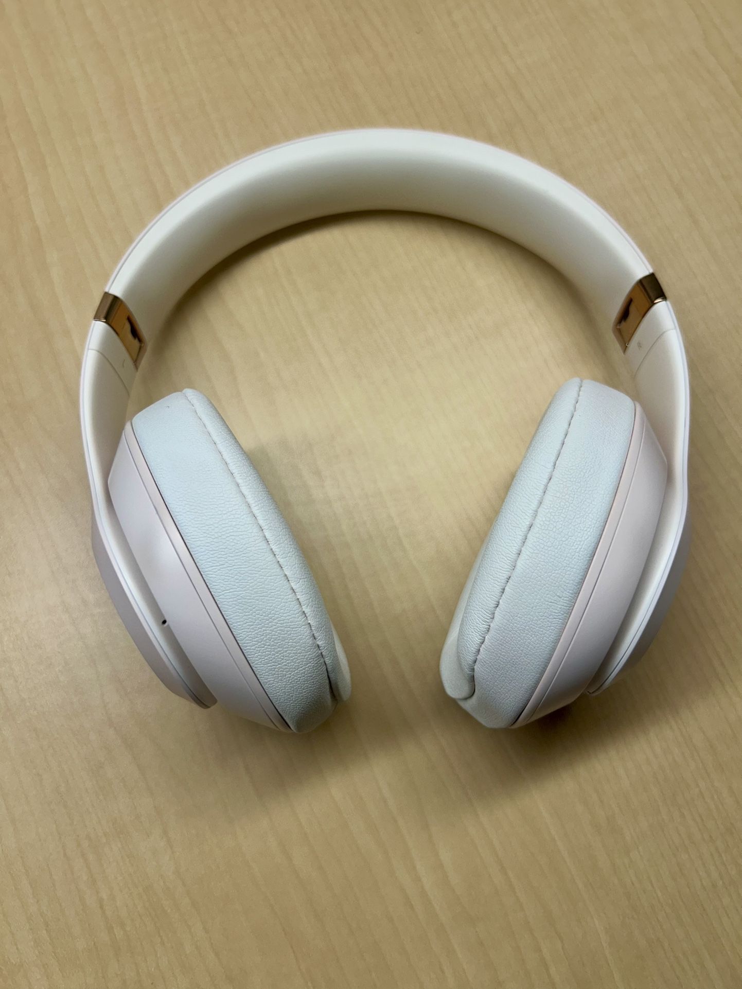 Beats Studio 3 Headphones - Porcelain Rose