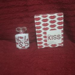 New Victoria Secret Perfume Just A Kiss 1.7 Ounces