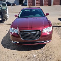 2018 Chrysler 300 AWD