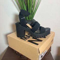 Madden NYC Women's Lug Heel Sandals Size 9.5