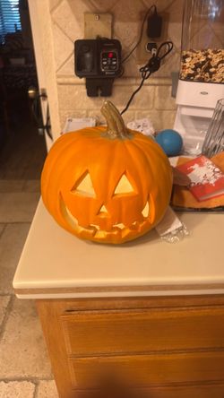 Halloween Jack-O-Lantern Plastic Pumpkin Decoration