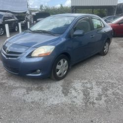 2007 TOYOTA YARYS. 