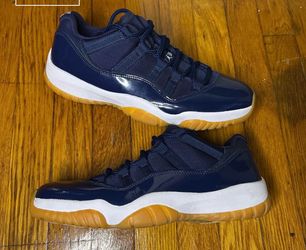 Jordan 11 Low Navy Gum Size 9.5 Men Shoes
