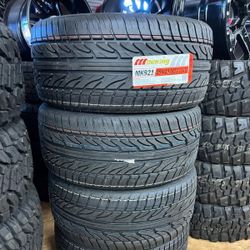 305 40 22 Tires Brand New 