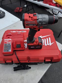 Milwaukee Fuel Hummer Drill Combo Kit 5.0 Battery And Charger