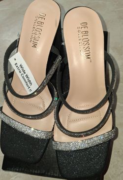 New Never Worn Ladies Size 9 Wide