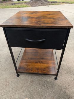Table w/ drawer