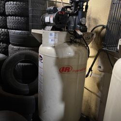 Ingersoll Rand 80 Gal Tanks 
