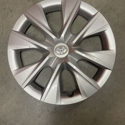 15” Toyota Hubcap