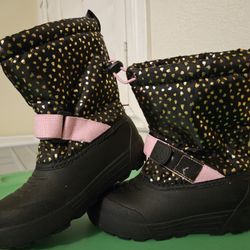 Girls Snow/Winter Boots. Size 11. $10