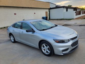 2016 Chevrolet Malibu Silver 4-Door Sedan