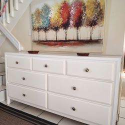 CROWN MARK FURNITURE SOLID WOOD DRESSER DELIVERY AVAILABLE