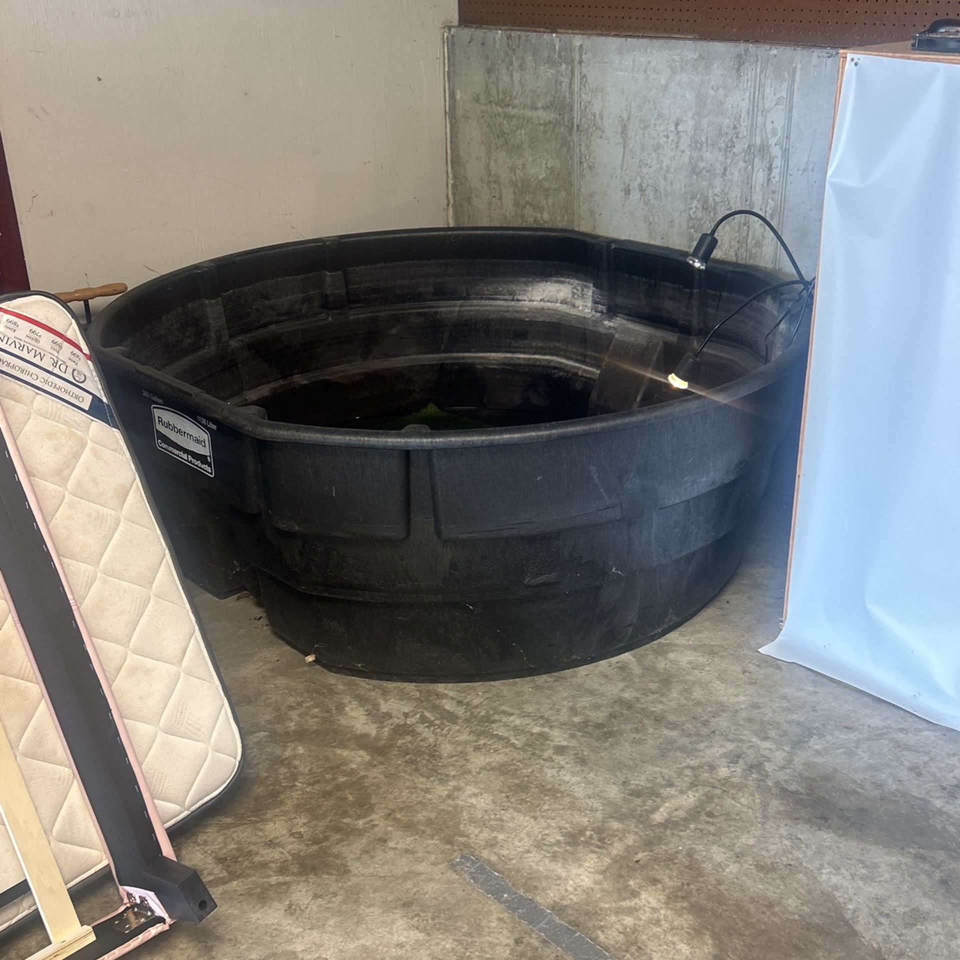 300 Gallon Stock Tank
