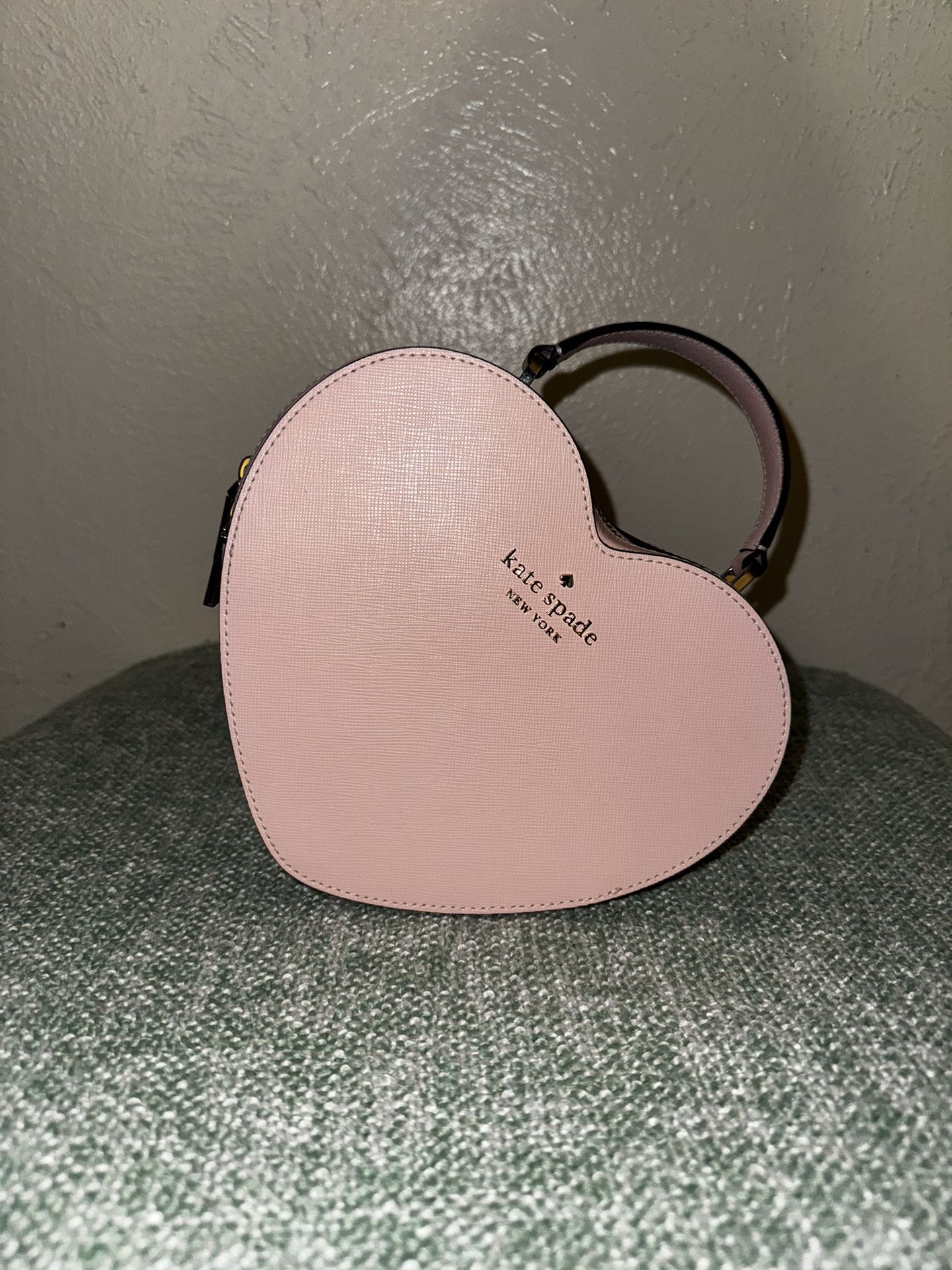 Kate Spade Heart-Shaped Bag (Pink)