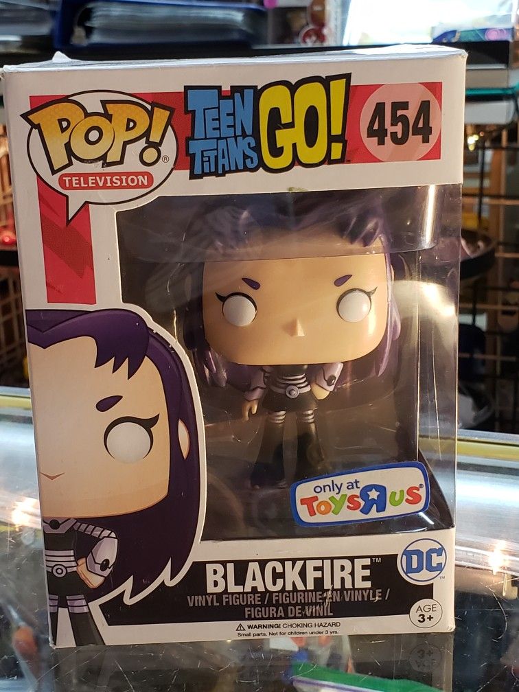 BLACKFIRE "TEEN TITANS GO!" Funko POP! TELEVISION #454 Toys R Us EXCLUSIVE *Imperfect Box