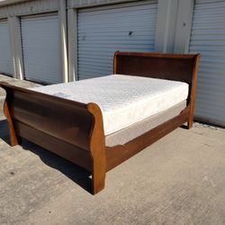 Queen Size Bed Frame Solid Wood 