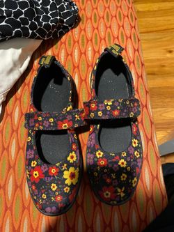 Kids dr martens