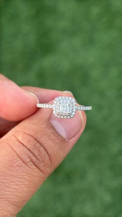 14k diamond engagement ring