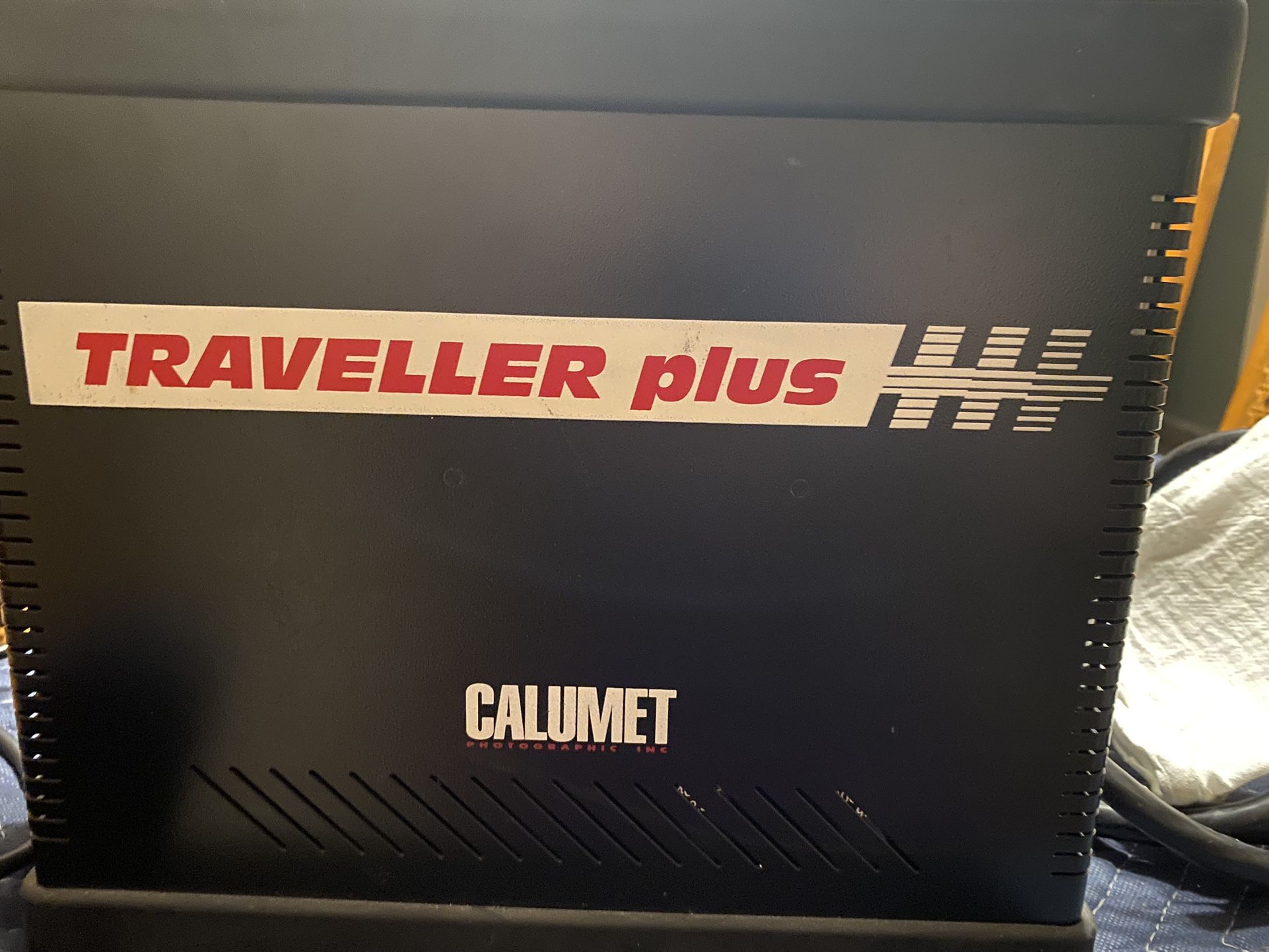 Calumet Camera Lights Very Nice! - Main Image