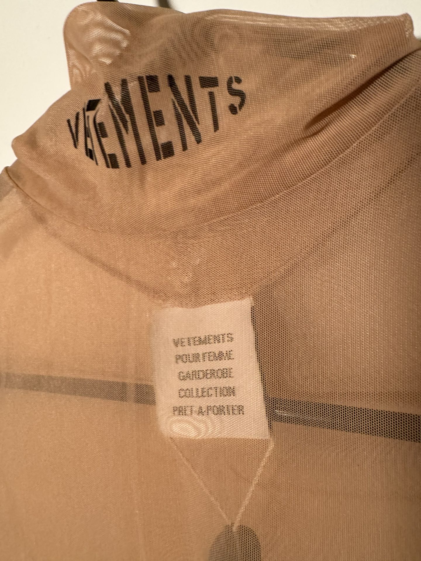 Vetements Long Sleeve