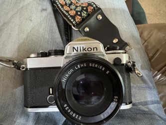 Nikon FE. Like New