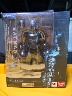 SH Figuarts Batman (Injustice)