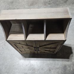 Shelf/ cupboard 