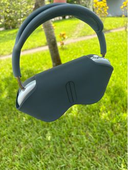 Apple AirPod Max Headphones