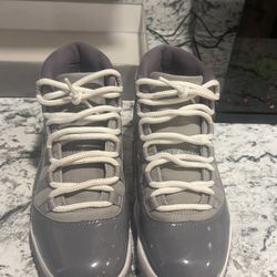 Jordan 11 Cool Greys 7.5 (Price negotiable)