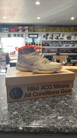 Nike ACG Air Mowabb Mid Sneaker