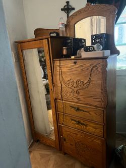 Oak vintage dresser