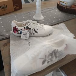 Tenis De Mujer Zara for Sale in Miami Gardens FL OfferUp