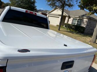 UnderCover Fiberglass Truck Topper