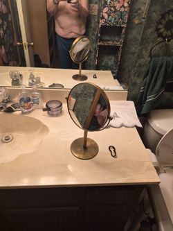 Makeup mirror