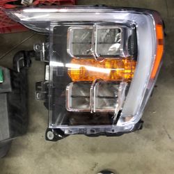 2021 Tru 2023 F150 Driver Side Headlight