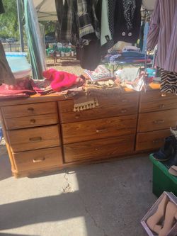 Dresser