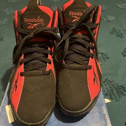 reebok kamikaze 2 mid black flash sneakers  red black 