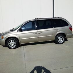 2002 Chrysler Town & Country